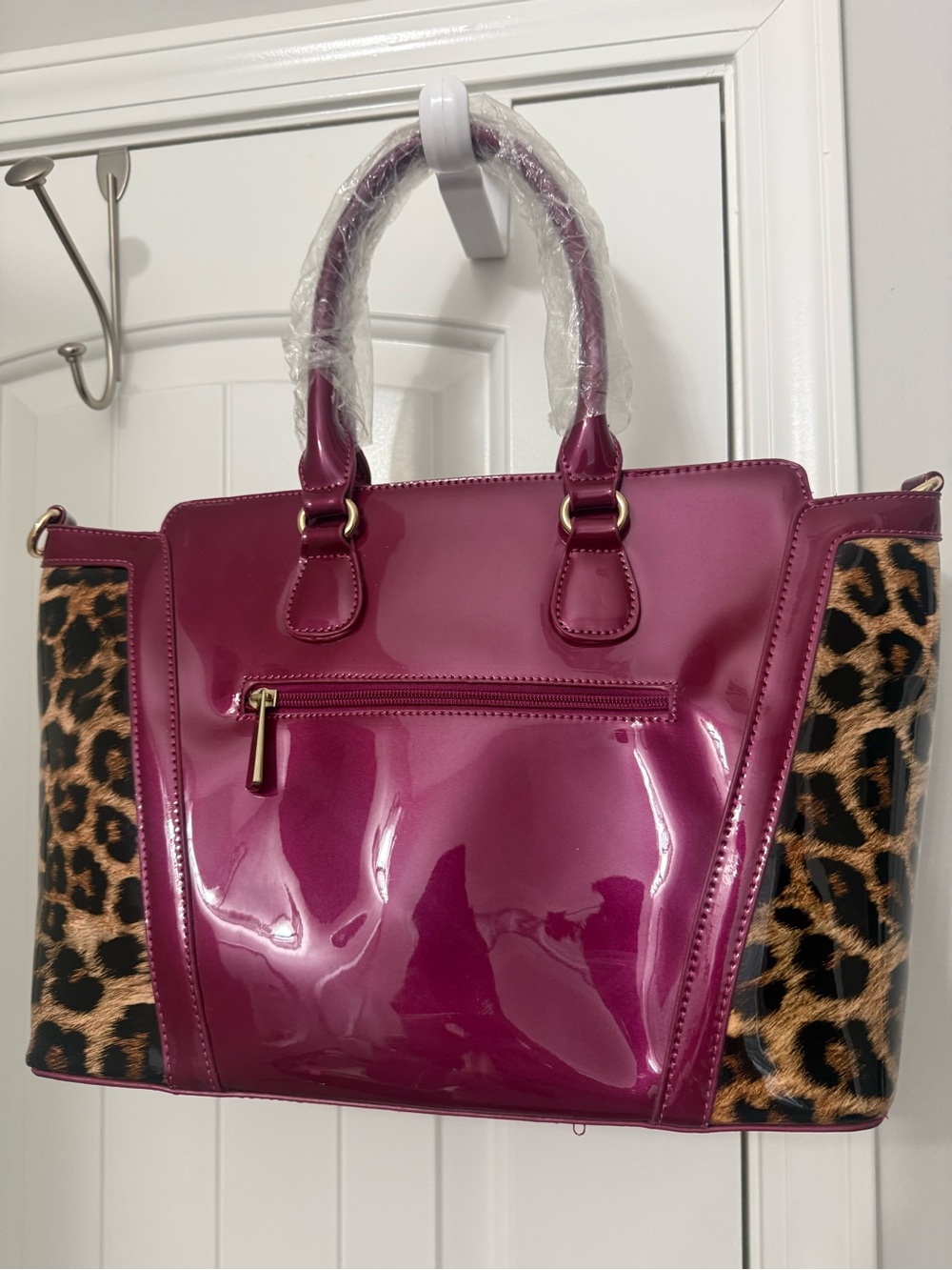 Faux Glossy Fuchsia Tote with Leopard Side Panels - Picture 4 of 4